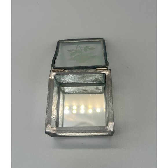 Textured Clear Glass Jewelry Trinket Box Hinged Etched Rose Design 2.5" x 2.5" - Picture 5 of 9